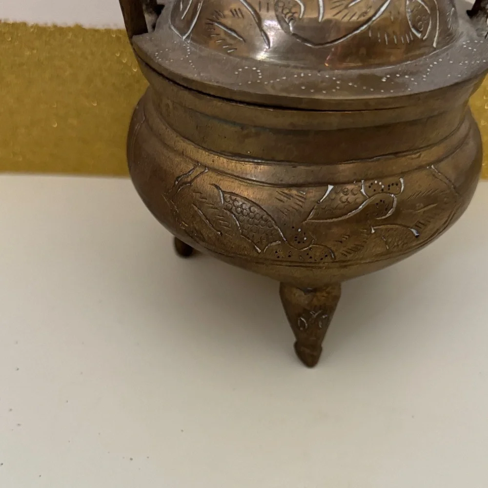 Vintage Marked Chinese Brass Footed Incense Burner Holder Tri pod pot lidded - Picture 3 of 11